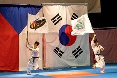 210_8O5A4817